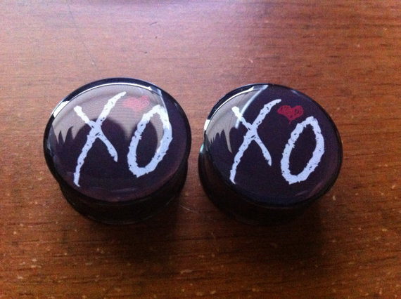 XO Plugs/Gauges (Buy 2 Pairs, Get 1 Pair Free!)